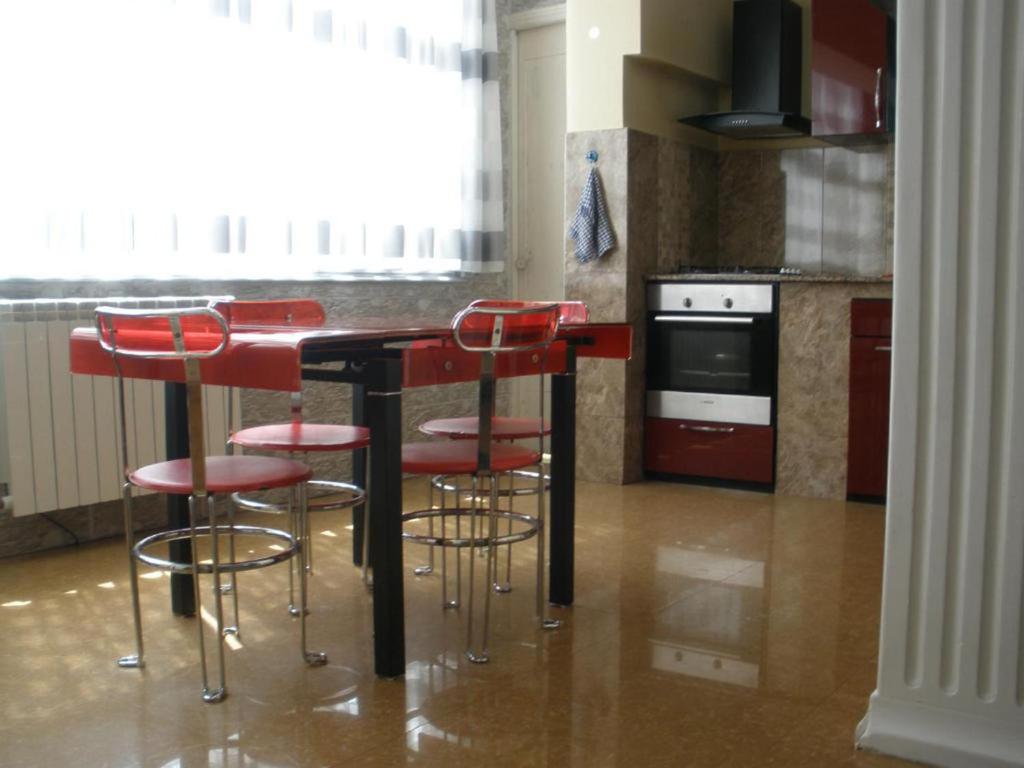 Gocha's apartaments room 6